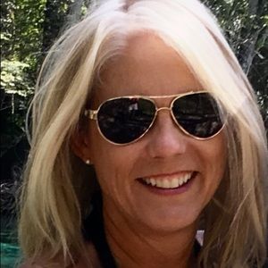 Meet your Posher, Karen